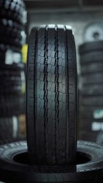 لاستیک نیسان وانت 18 لایه آپولو APOLLO تیوبلس سایز 235/75R17.5 گل چهار خط جلو - Image 2