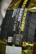 لاستیک نیسان وانت 18 لایه بلک هاوک BLACK HAWK تیوبلس سایز 235/75R17.5 گل چهار خط جلو - Image 8