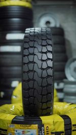 لاستیک نیسان وانت 18 لایه هیکسی HIXIH تیوبلس سایز 235/75R17.5 گل چهار خط عقب - Image 3