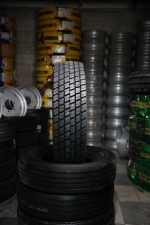 لاستیک نیسان وانت 18 لایه رودکس ROADX تیوبلس سایز 235/75R17.5 گل چهار خط عقب - Image 4